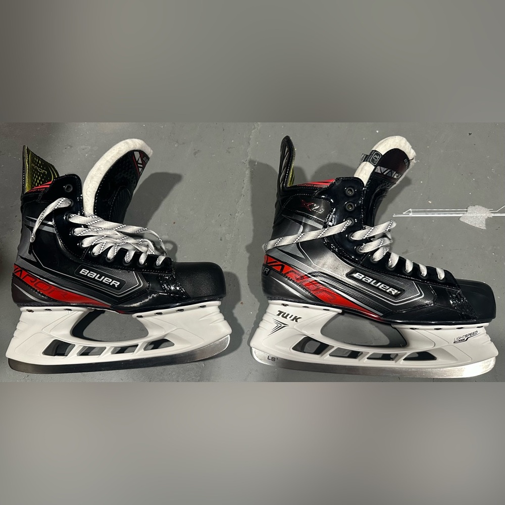 Bauer Vapor X2.9 Hockey Skates - Black, White, and Red